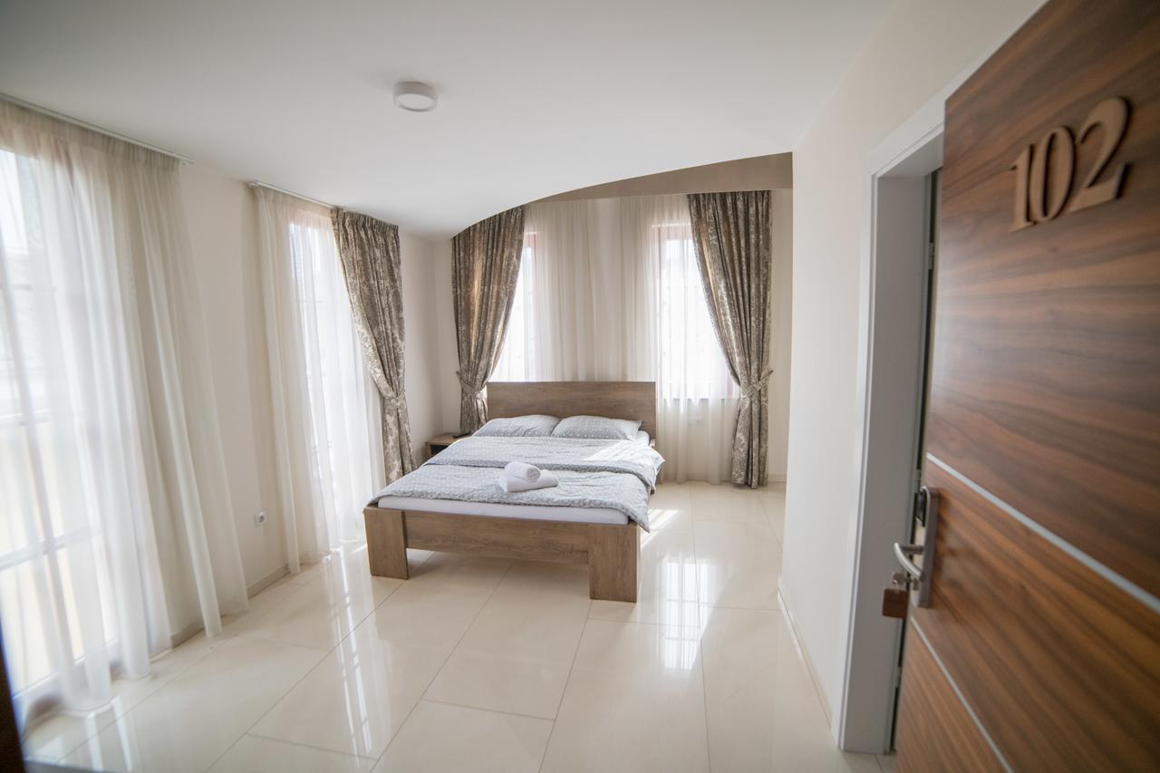Hotel Urban Buzim Luaran gambar