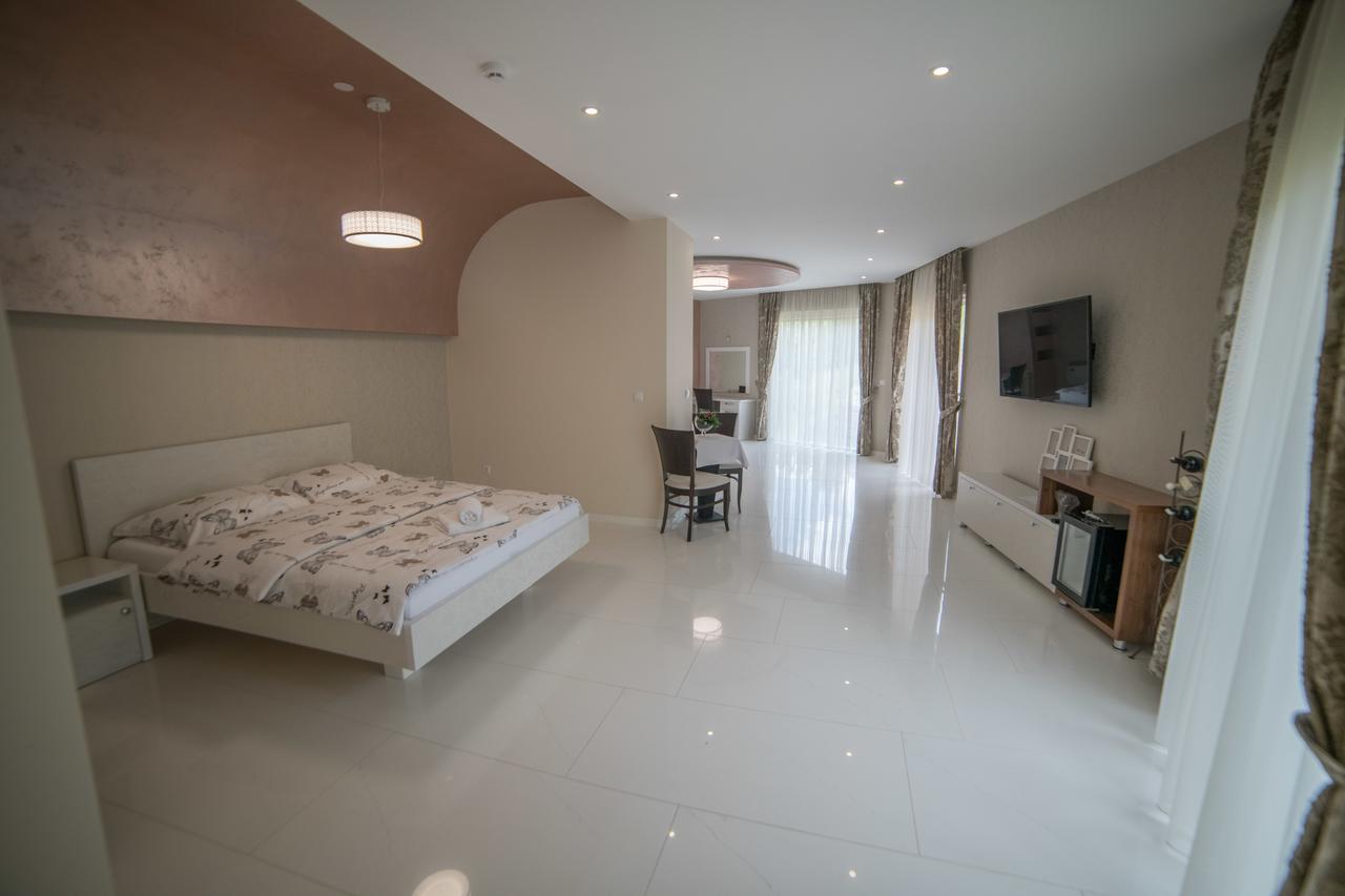 Hotel Urban Buzim Luaran gambar