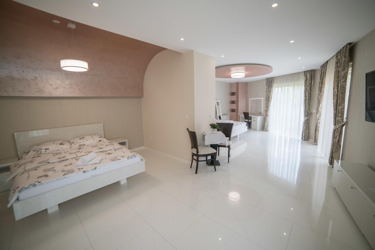 Hotel Urban Buzim Luaran gambar